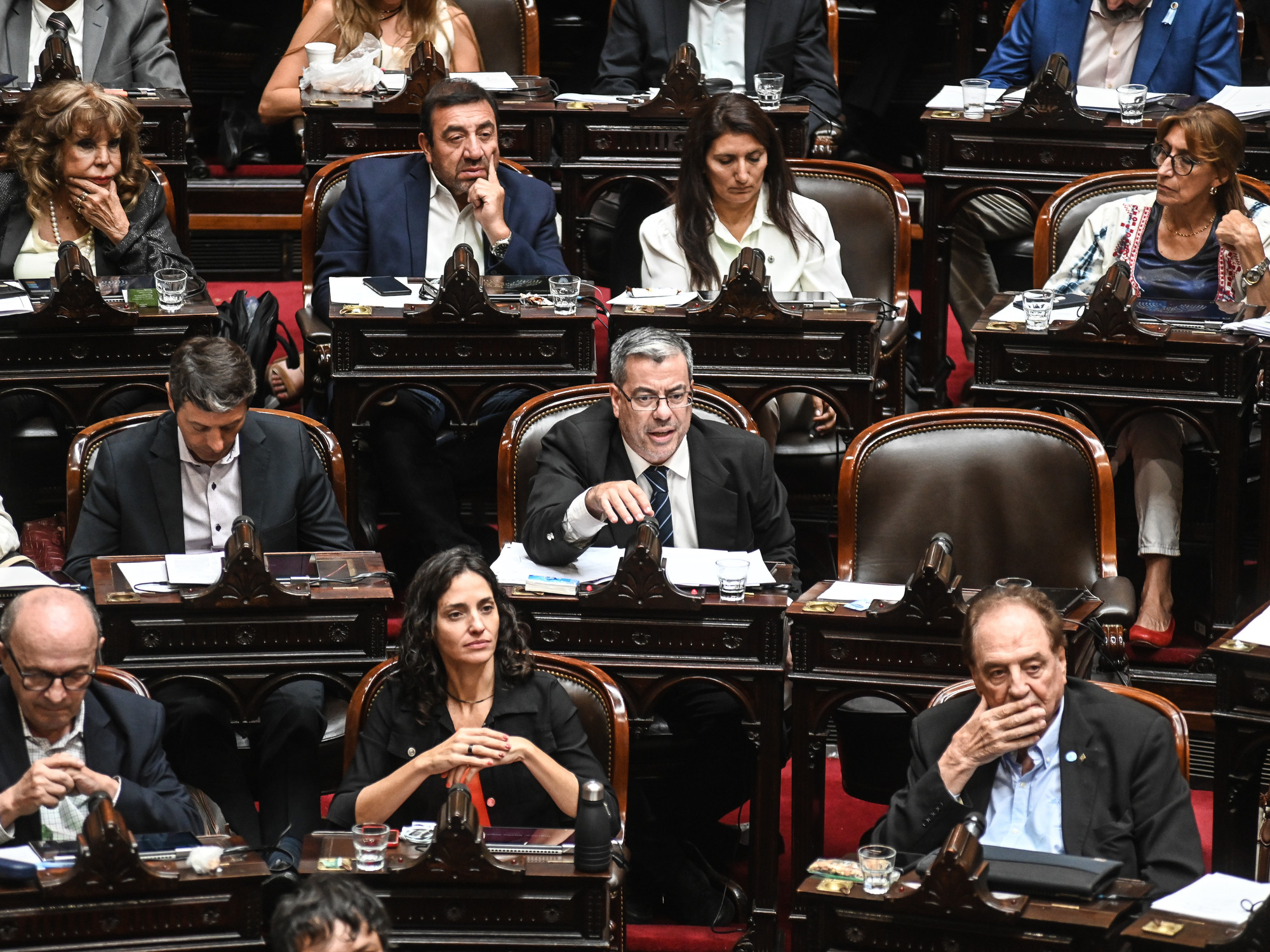 Explorando opciones para investigar el escándalo cripto: la oposición se activa en Diputados