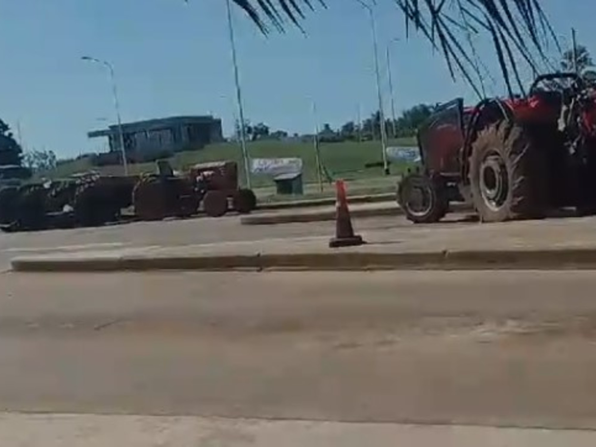 Conflicto entre productores de yerba causa bloqueo en organismo público