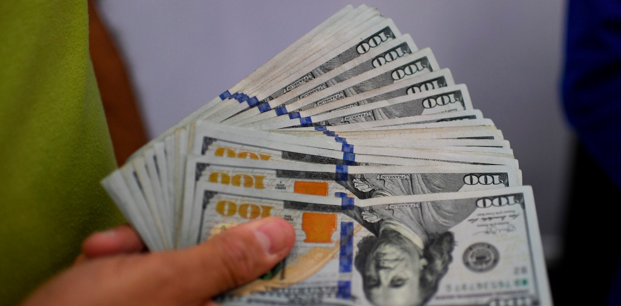 Dólar hoy: a cuánto cotizan el oficial y sus diferentes tipos de cambio este martes 01 de abril