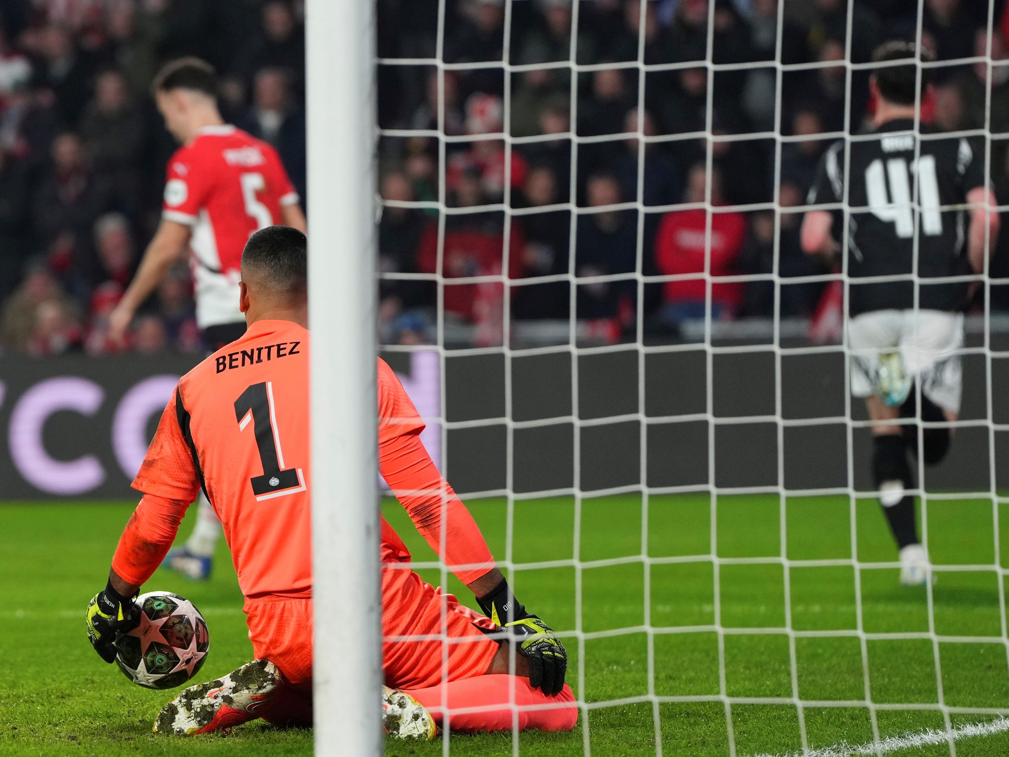 Derrota abrumadora del equipo en la Champions League ante el Arsenal