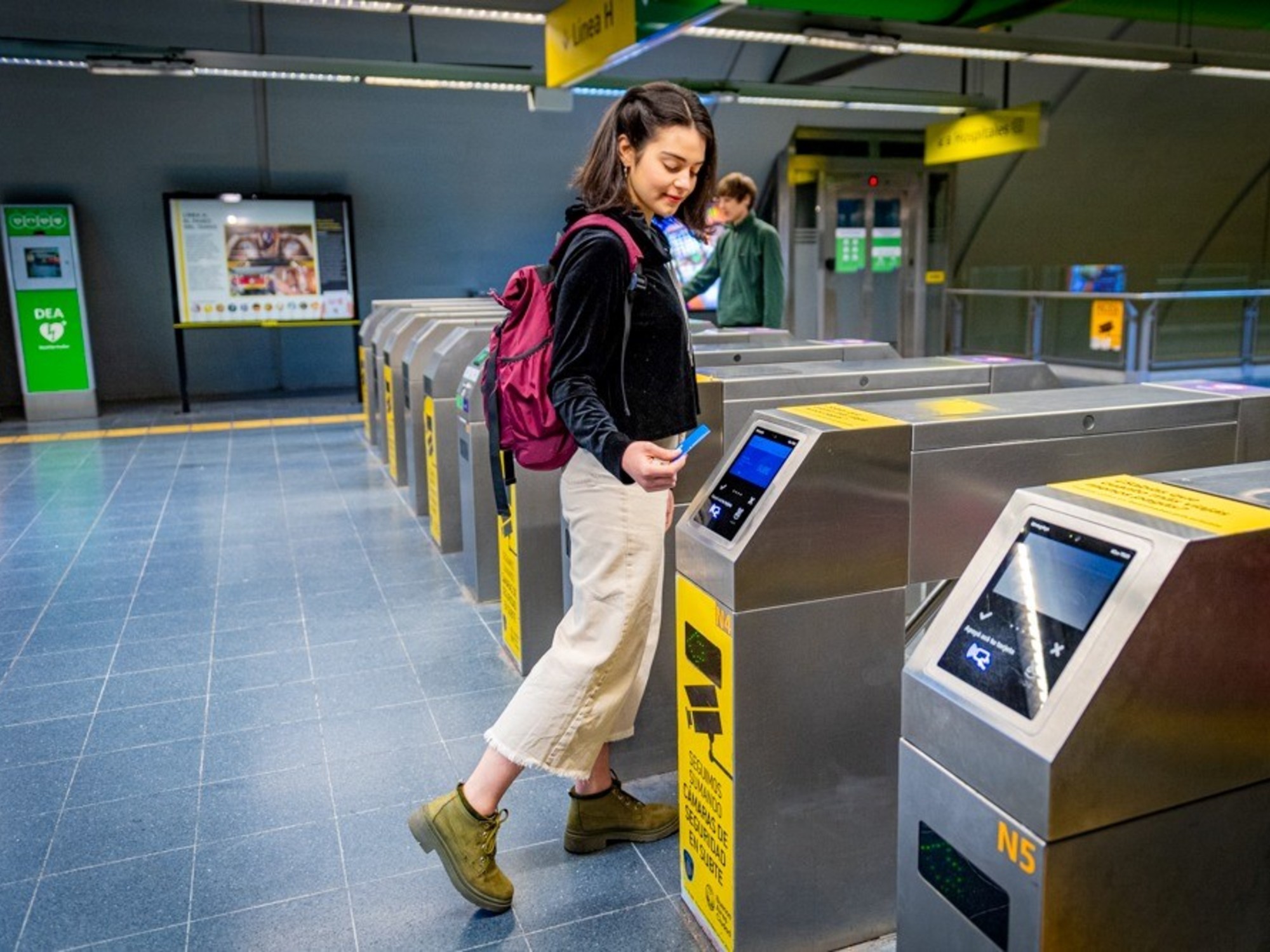 El BCRA implementa pagos con QR en el transporte público a partir de mayo.