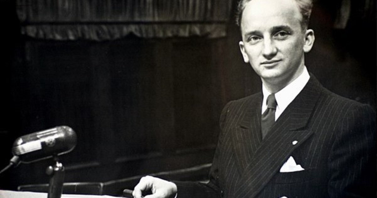El fiscal que sigue hablando 80 años después
