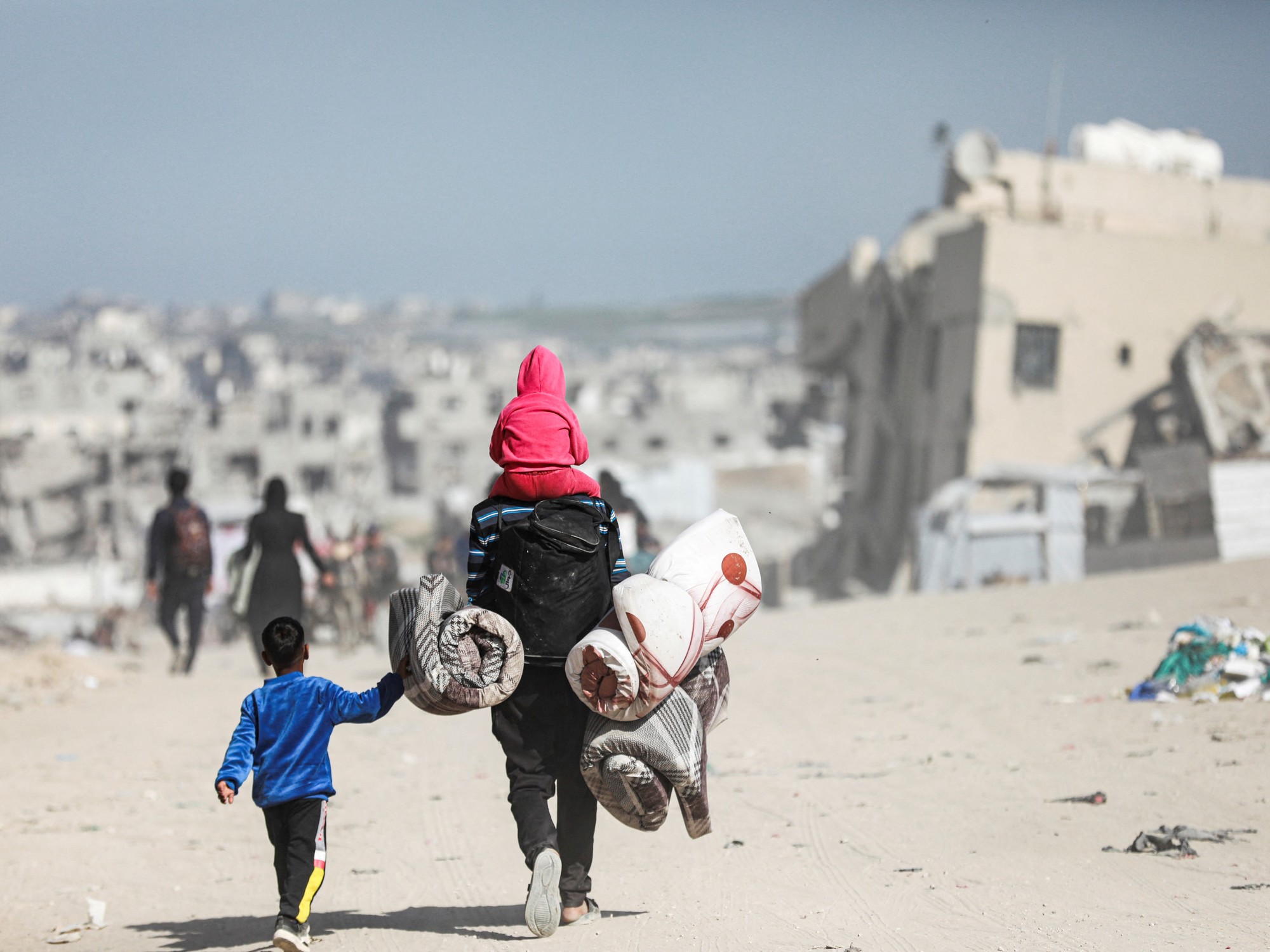 Gran Bretaña critica a Israel por bombardeos en Gaza y acusa violación del derecho internacional