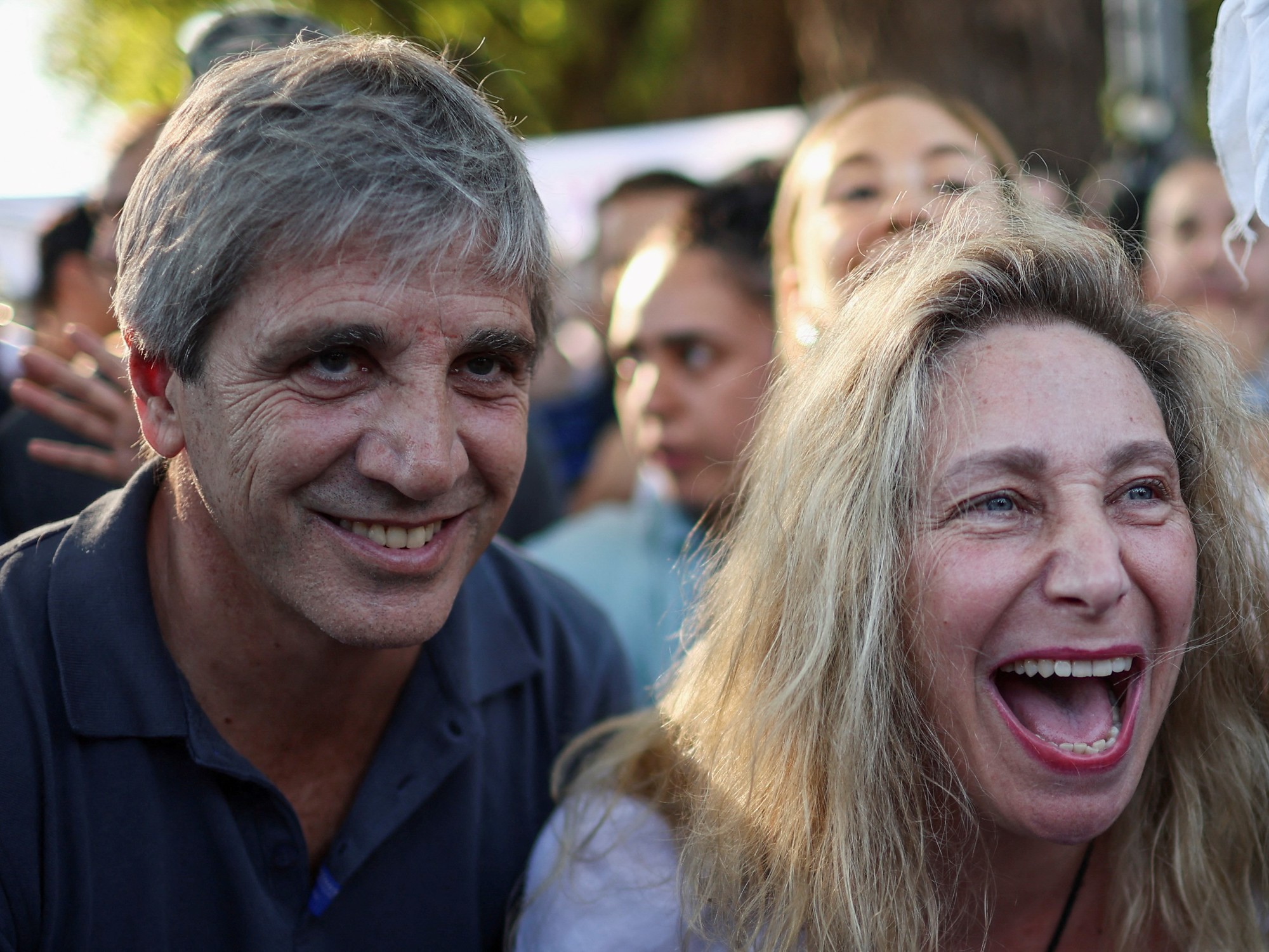 La estrategia de Luis Caputo para retrasar la llegada de los fondos del FMI