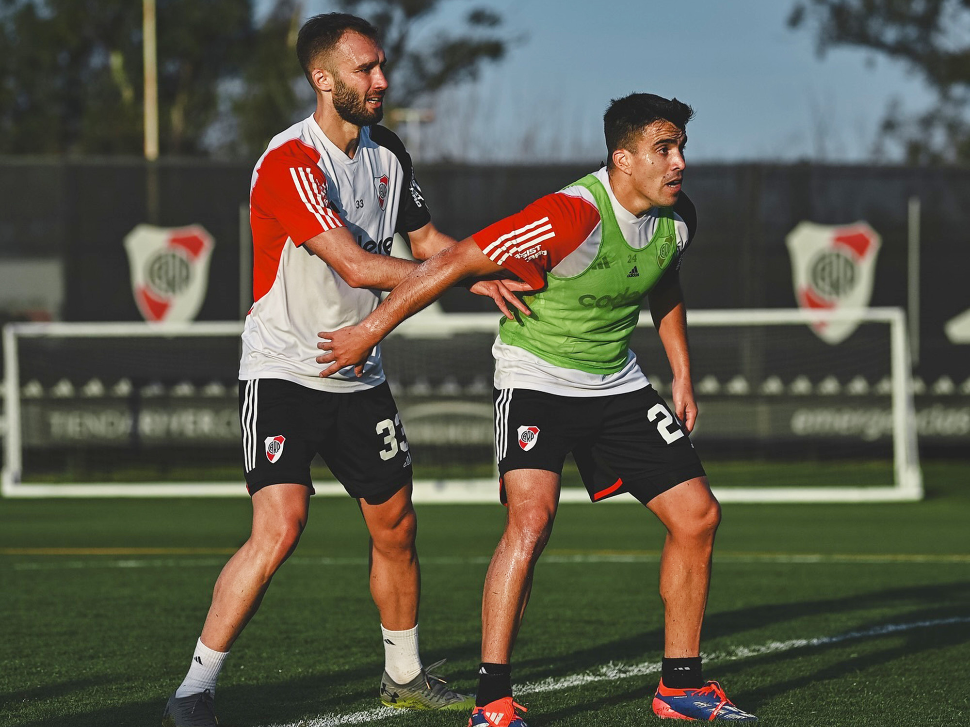 La realidad de los campeones del mundo en River: Pezzella, Acuña vs Montiel
