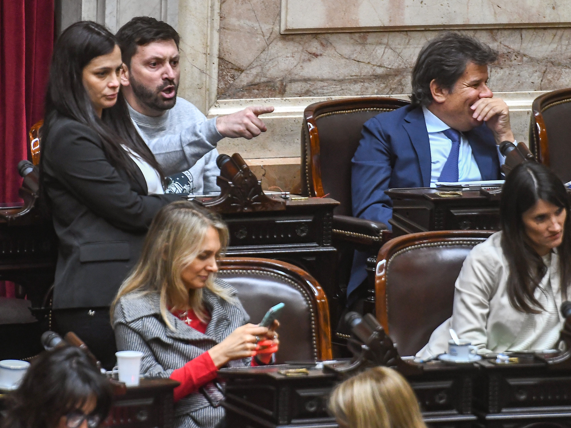 Solicitud de sesión especial para crear comisión investigadora en Diputados.