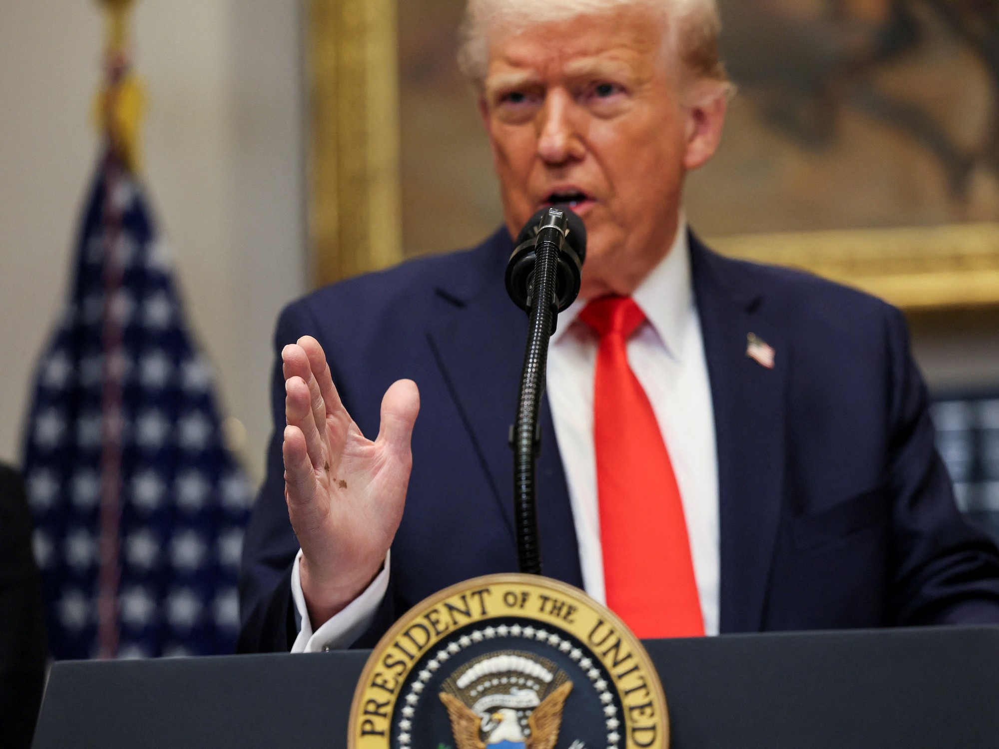 Trump considera la posibilidad de firmar un acuerdo de libre comercio con Argentina.