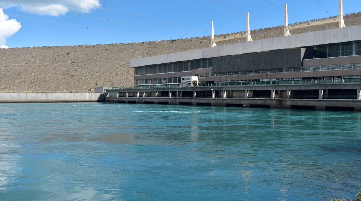 El Gobierno pone en venta cuatro represas clave y da 15 días a las provincias para sumarse al proceso