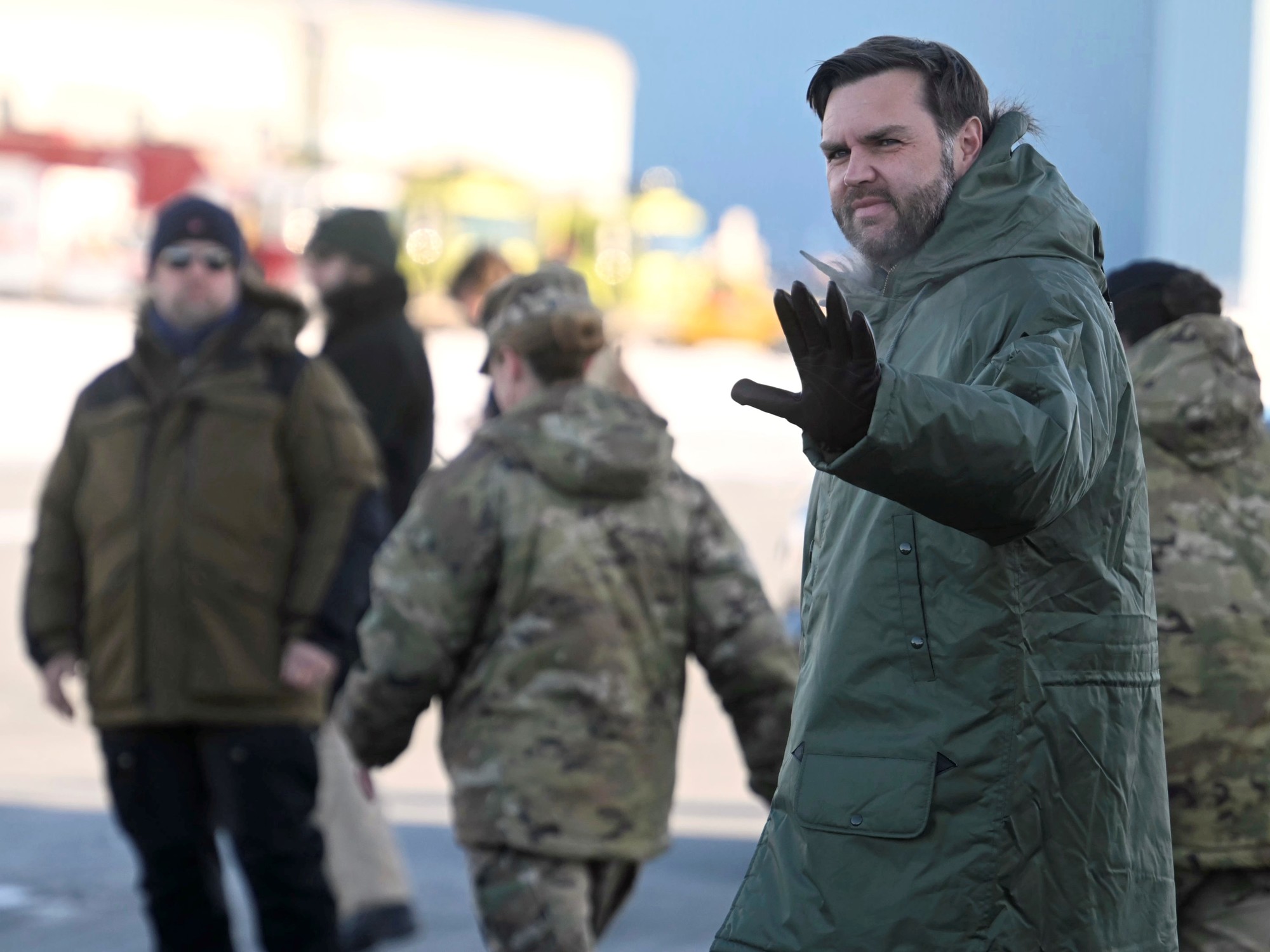 Visita de JD Vance y su esposa a Groenlandia genera controversia