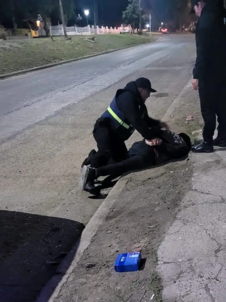 Atrapado tras robar un perfume: una persecución implacable.