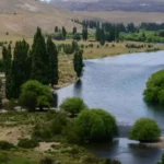 Hallazgo en Villa Llanquín: encuentran el cuerpo de un hombre en un paraje rural