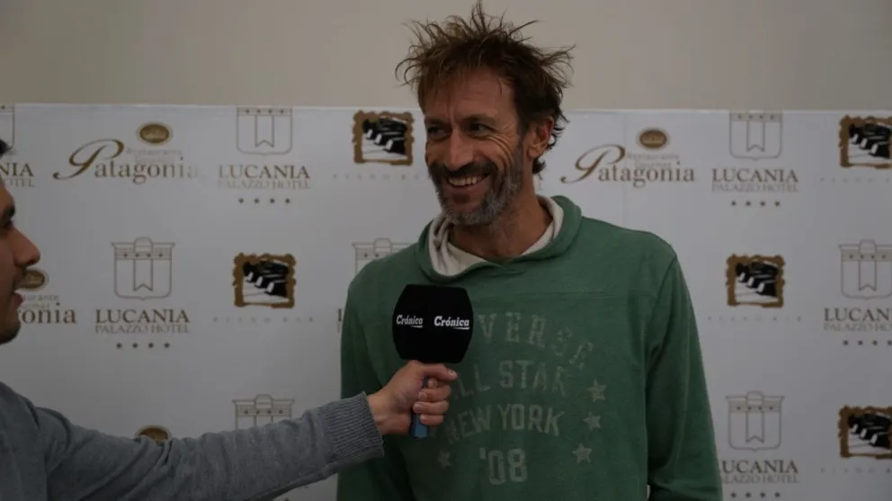 José Meolans volvió a Comodoro tras una década y brindó una charla exclusiva antes de su clínica de natación