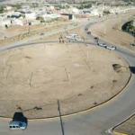 Se instalaron luminarias en las rotondas de acceso sur del camino Roque González