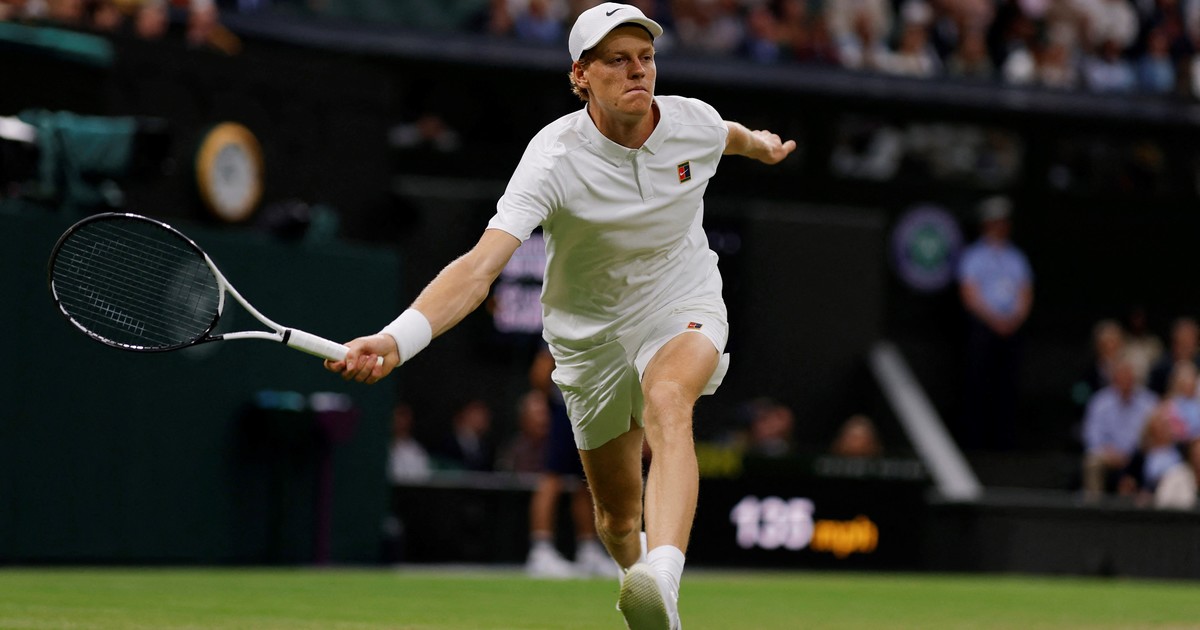 un Jannik Sinner que llega con problemas físicos se enfrenta a Ben Shelton por un lugar en las semifinales