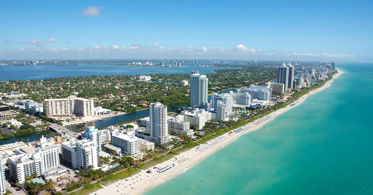 La nueva ley firmada por Ron DeSantis que permitirá el acceso público a todas las playas de Florida