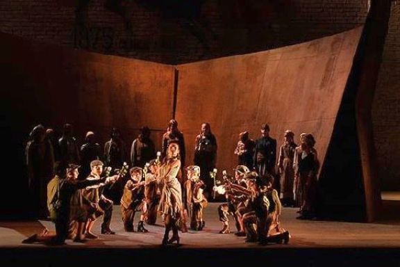 Escenas de la ópera "Carmen" en el Centro Cultural Trelew