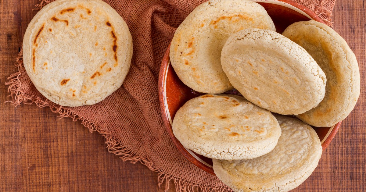 Cómo preparar los pancakes de chipá que son tendencia en las redes sociales