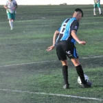 Saavedra ganó un partido con varios expulsados
