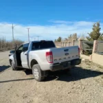 Una camioneta se estrelló contra el paredón de una vivienda