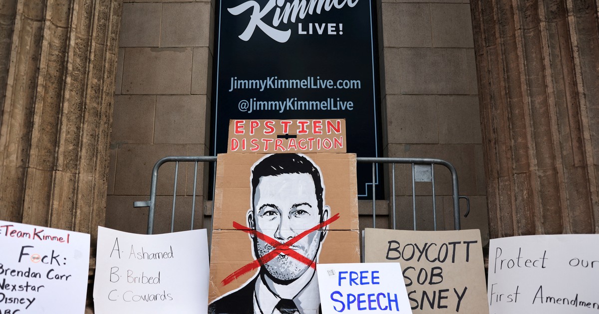 ¡Jimmy Kimmel redobla la apuesta! Se niega a disculparse con la esposa de Charlie Kirk y sigue la guerra contra ABC