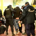Detienen a un joven con 23 bochitas de marihuana en La Terminal