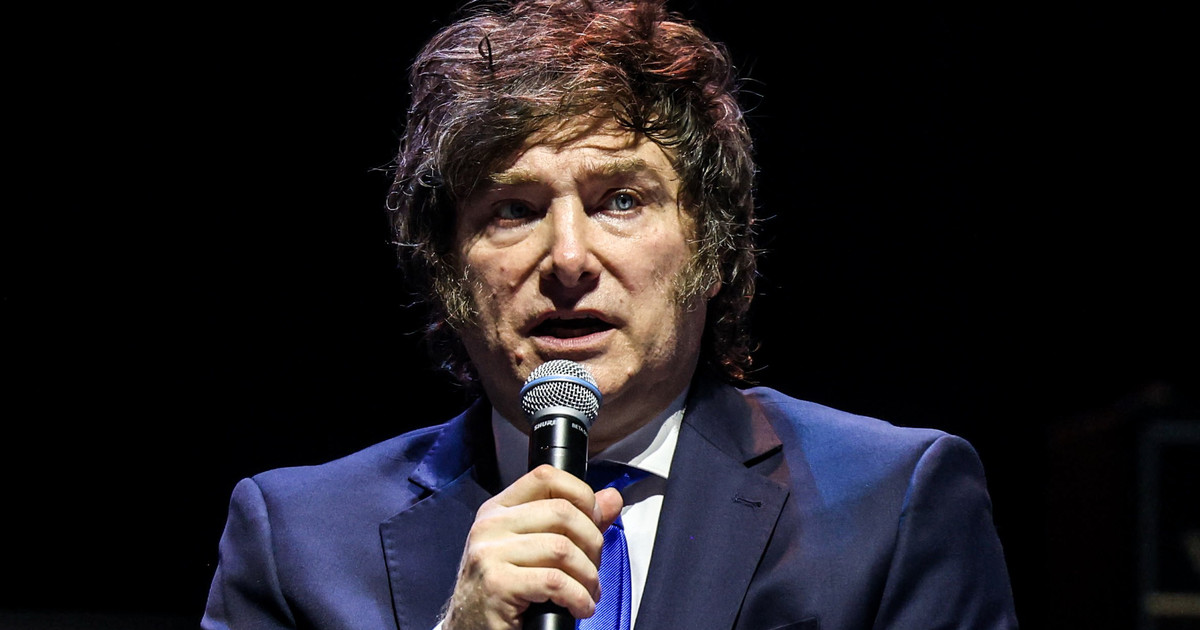 tras su reunión con el CEO de JP Morgan por ayuda financiera, el Presidente evalúa más cambios en el Gabinete