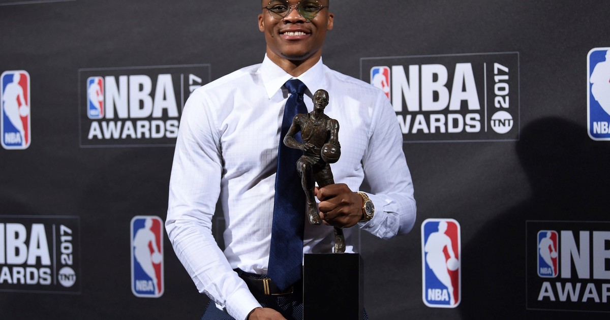 El MVP que rechazó 10 millones de dólares para jugar su 18° temporada en la NBA :: Olé