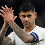 El Tottenham confía en Cuti Romero como capitán ante el Aston Villa de Dibu Martínez