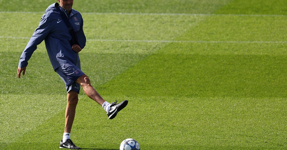 "Abuelo hiperactivo": el llamativo apodo que recibió Luis Enrique en Francia :: Olé