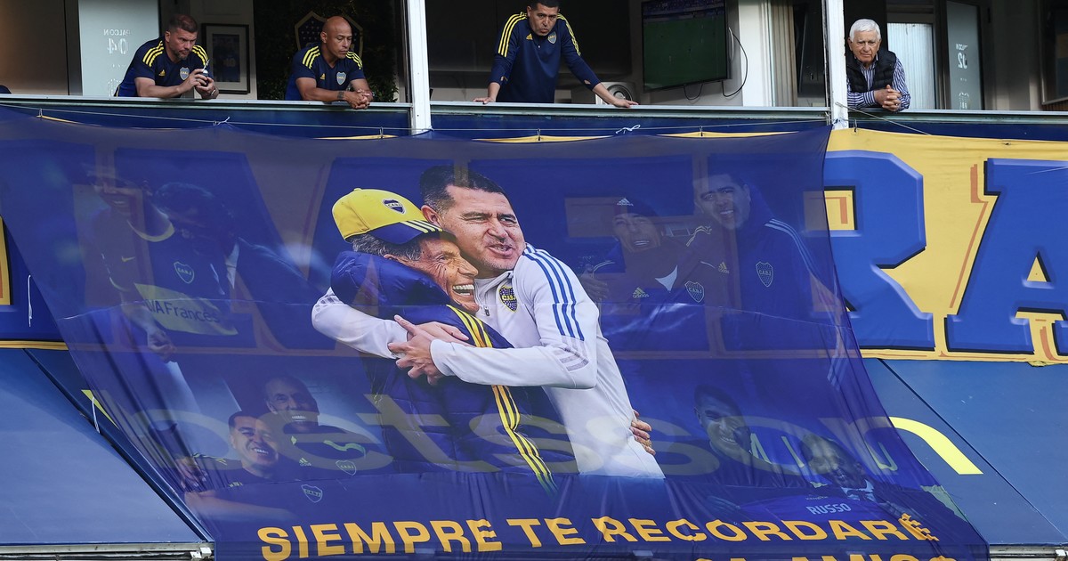 La reacción viral de Riquelme durante el "contra River tenemos que ganar" de la gente :: Olé