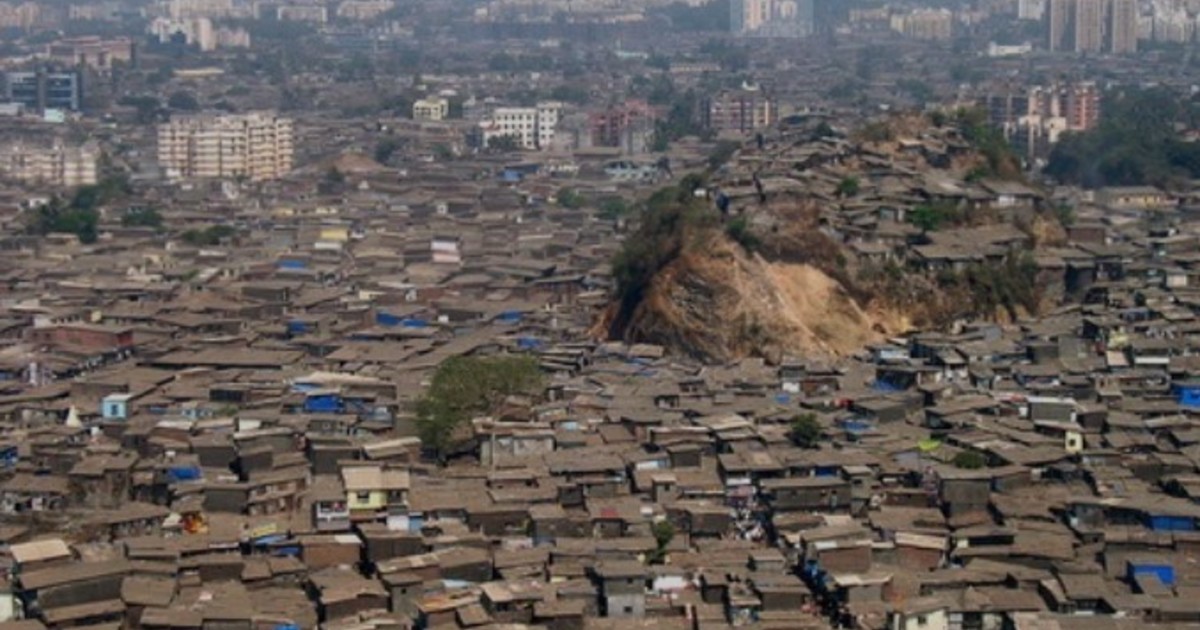Pusieron en venta la "favela" más grande de Asia, que tiene 22 millones de habitantes