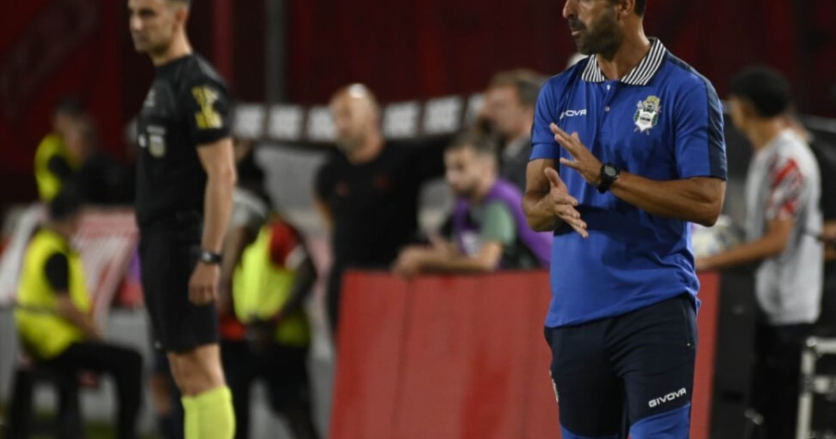 Gimnasia encara el clásico con una crisis institucional tocando la puerta :: Olé