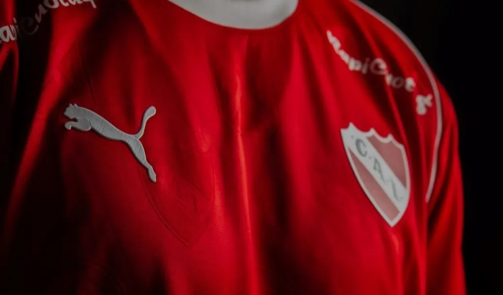 Hinchas de Independiente logran frenar acuerdo con Atomik: Puma seguirá hasta 2031
