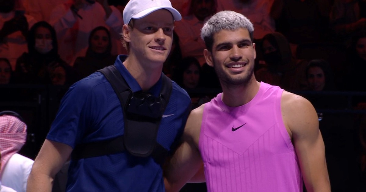 Jannik Sinner venció a Carlos Alcaraz y se llevó los 6 millones de dólares del Six Kings Slam :: Olé