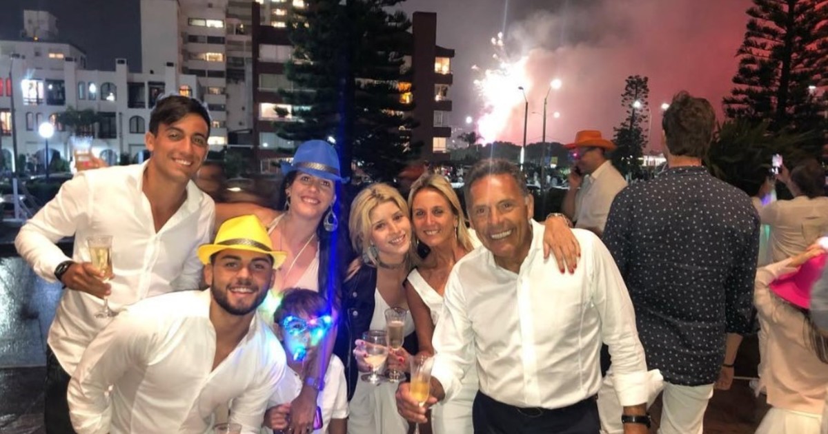 La esposa de Russo habló tras su fallecimiento: "Quiero que en Central lo recuerden revoleando el saco" y "nunca imaginé un velorio de esa magnitud" :: Olé