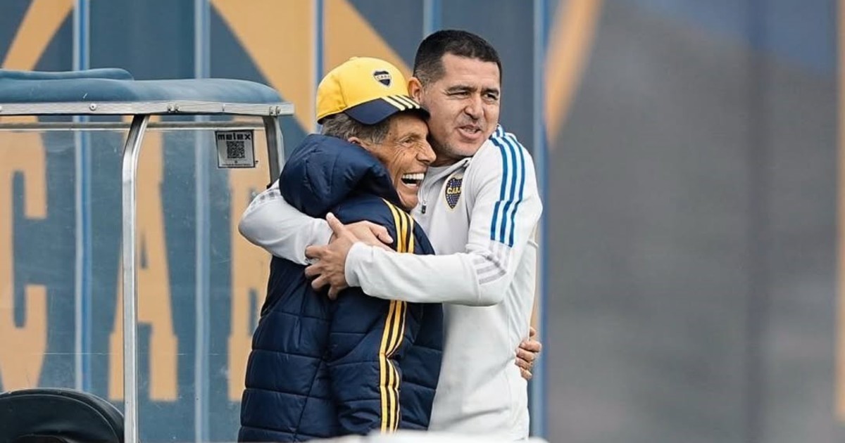 la visita de Cavani, Paredes y Battaglia, el hermetismo en su entorno y una frase que preocupa