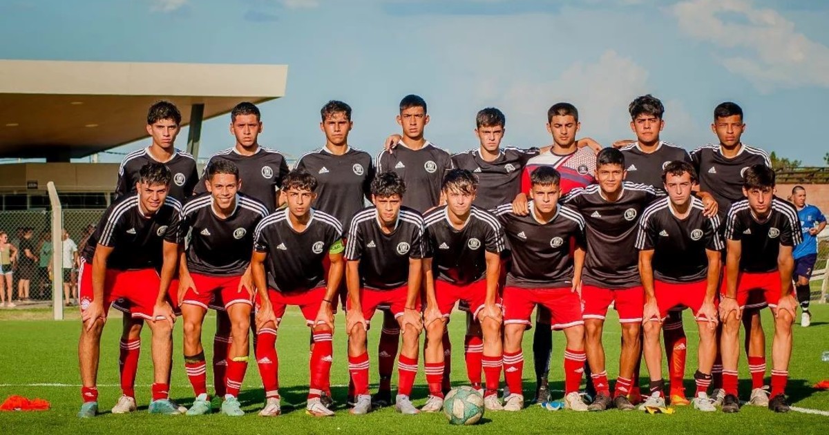 Bombazo en el Ascenso: Leones FC, el equipo de la familia Messi, jugará la Primera C :: Olé