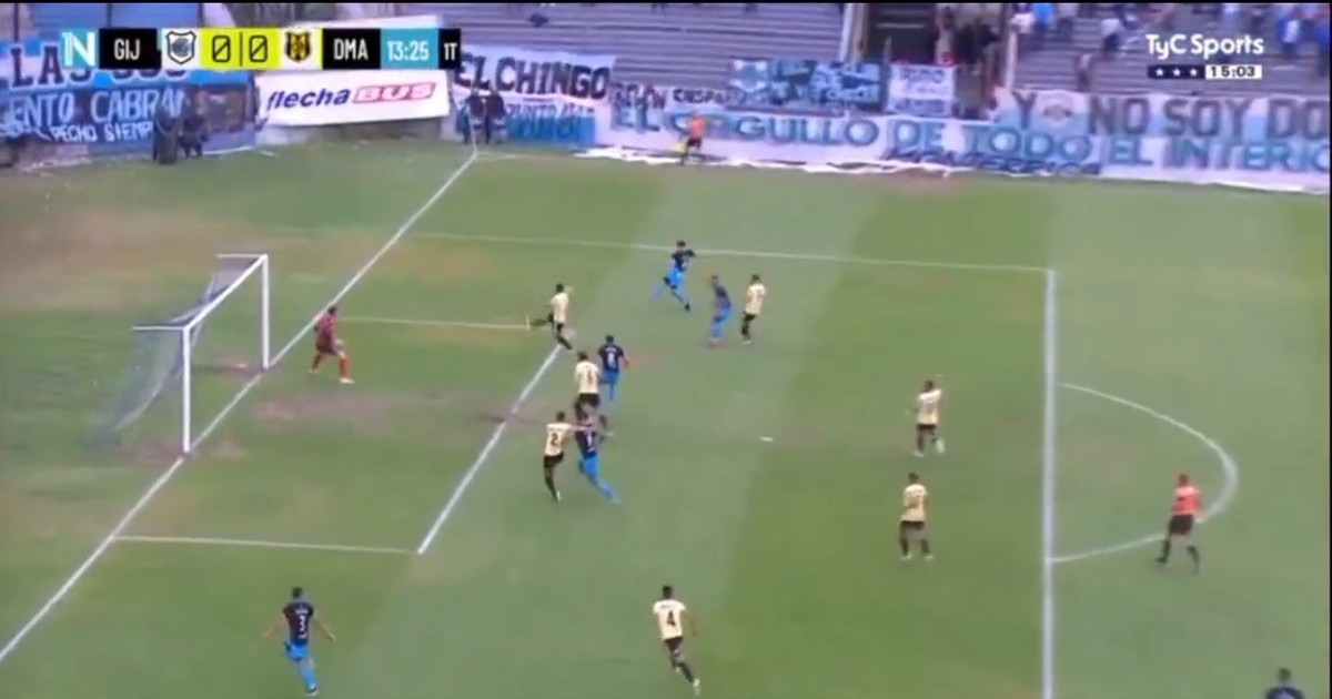 Video: el penal que no le dieron a Gimnasia de Jujuy ante Deportivo Madryn antes de la suspensión :: Olé