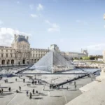 Golpe exprés en el Louvre: ladrones se llevan joyas de Napoleón