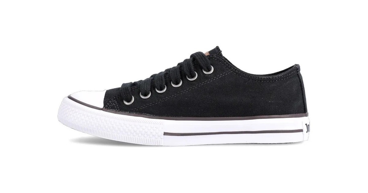 Son las segundas zapatillas más vendidas de Mercado Libre y hoy tienen 36% de descuento y 3 cuotas sin interés :: Olé