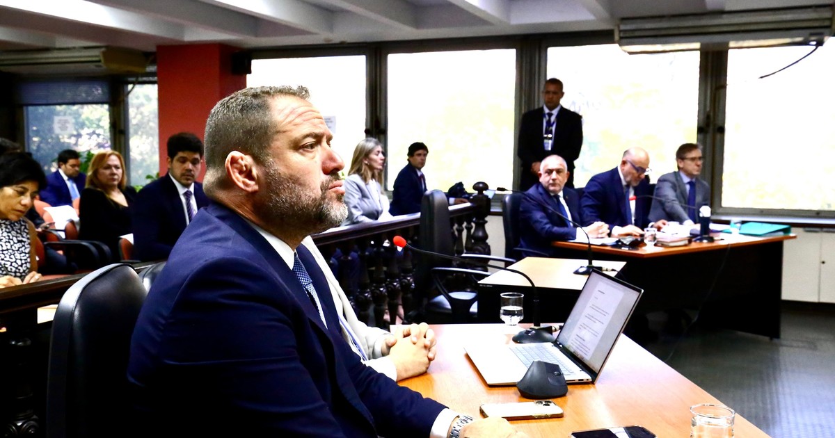 Pidieron la destitución del juez federal acusado de robarse 114 monedas de oro