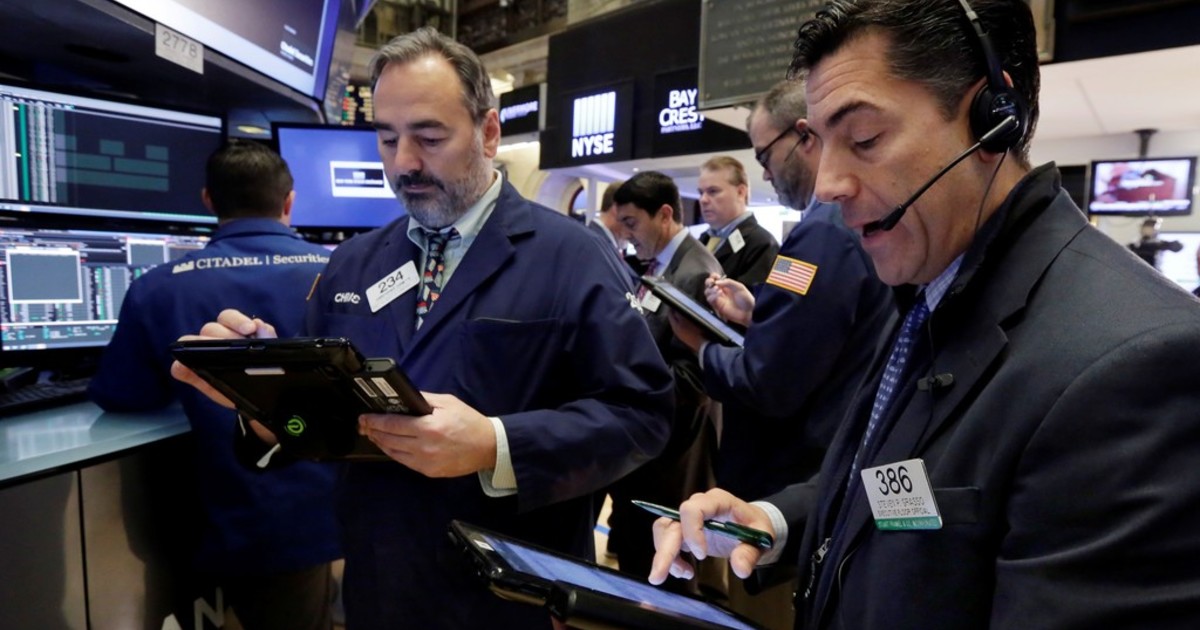 Vuelven a subir las acciones, pero bajan los bonos tras los cambios en el gabinete de Milei