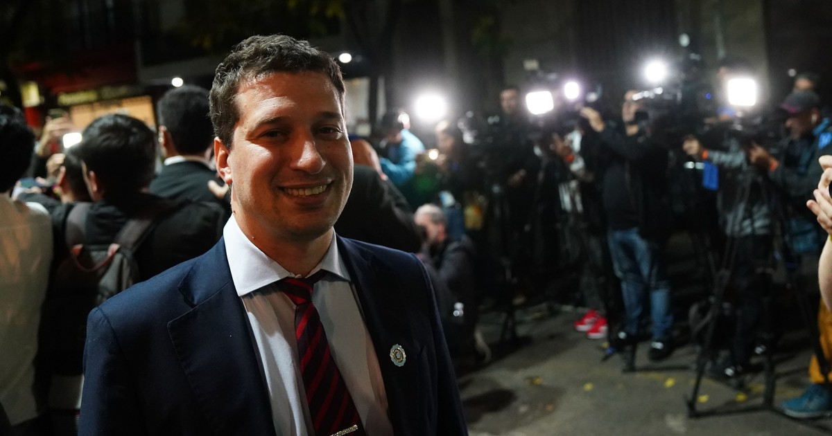 "Tanto en lo público como en lo privado"