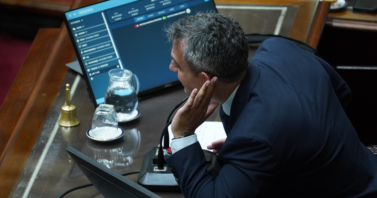 Martín Menem pidió que todos devuelvan los despachos y amenaza con multas