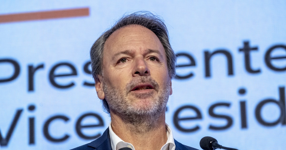 pide normas más estrictas sobre los rivales chinos