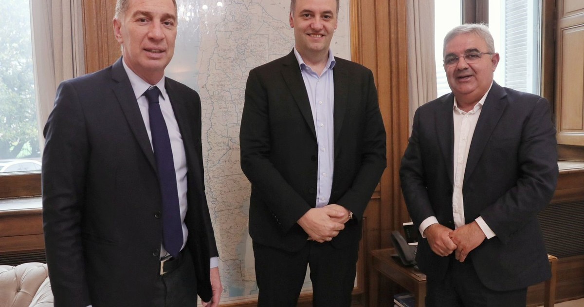 El Ejecutivo retoma el diálogo con los gobernadores y agenda la jura de Santilli en Interior