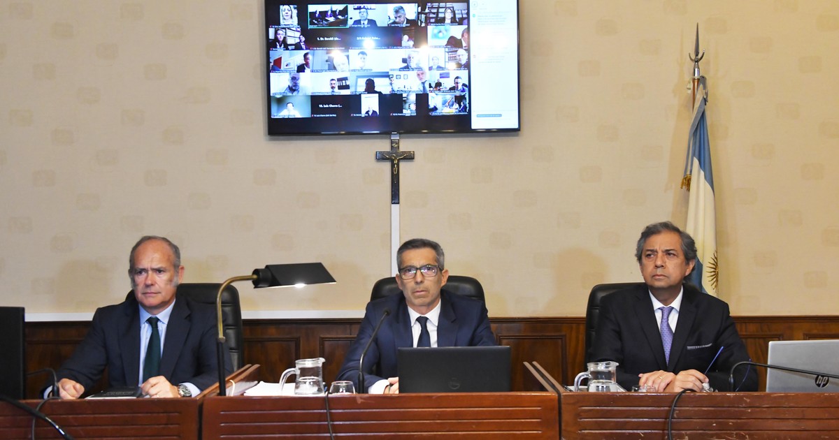 Crece la tensión por la reunión de Casación con el Tribunal del juicio Cuadernos, para que las audiencias sean presenciales