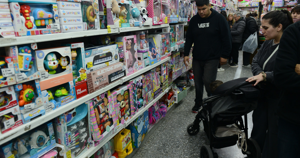 multas por más de $100 millones y alerta por compras informales en medio de la baja de ventas