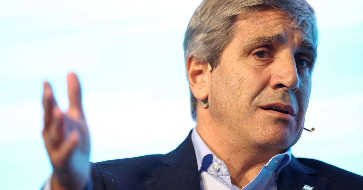 Caputo espera que el Presupuesto le dé vía libre para emitir deuda en dólares por hasta US$ 23.000 millones