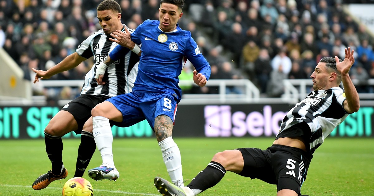 tras el ingreso de Enzo Fernández, Chelsea levantó un 0-2 y se llevó un punto ante Newcastle